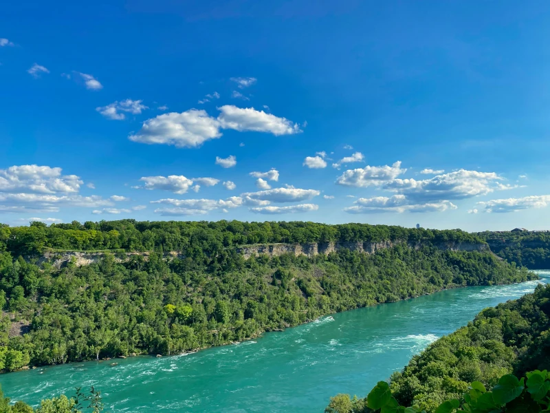 Blick von oben auf Niagara Glen
